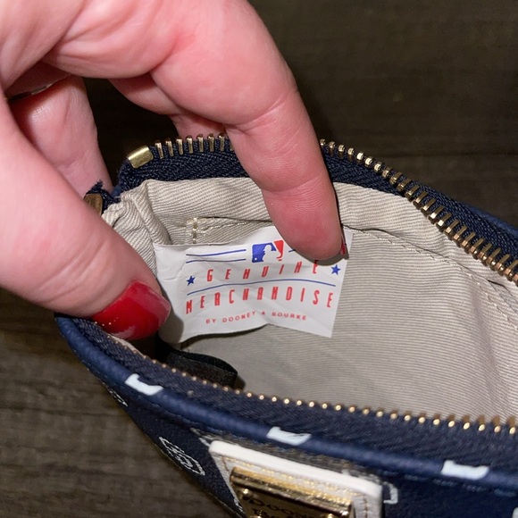 Dooney & Bourke MLB Padres Wallet - Picture 5 of 7